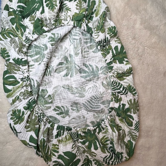 Little Unicorn Tropical Leaf Changing Pad Cover - Picture 5 of 7